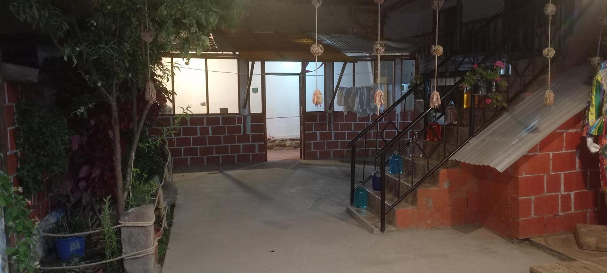 Hostal Raymi Олантаятамбо Екстериор снимка